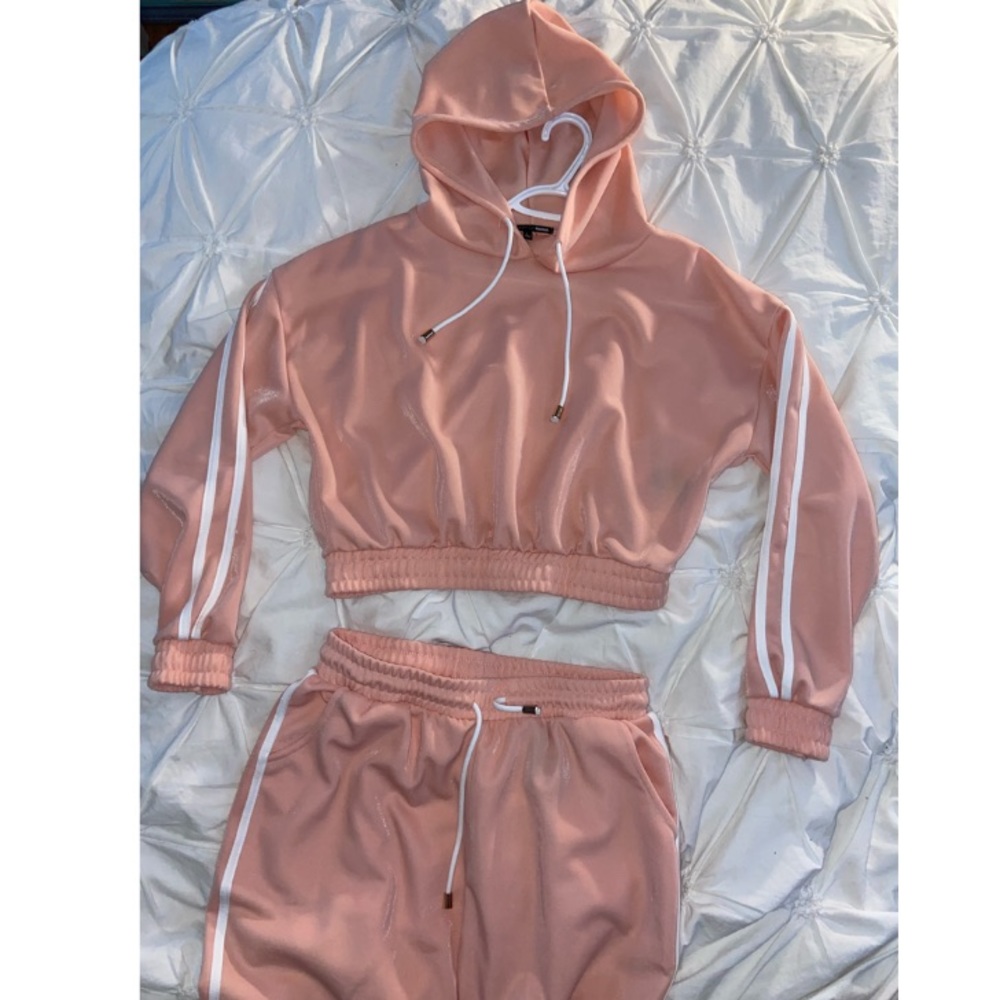 Pink crop Tracksuit - Picture 2 of 9